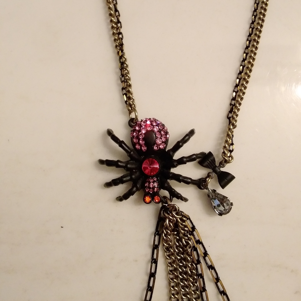 Betsey Johnson Spider Necklace - Picture 5 of 6